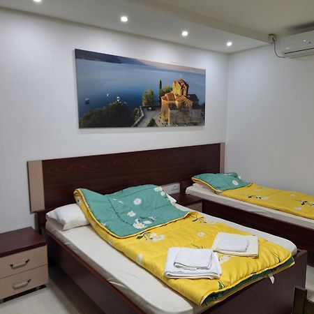 Apartment Delfina Охрид Екстериор снимка